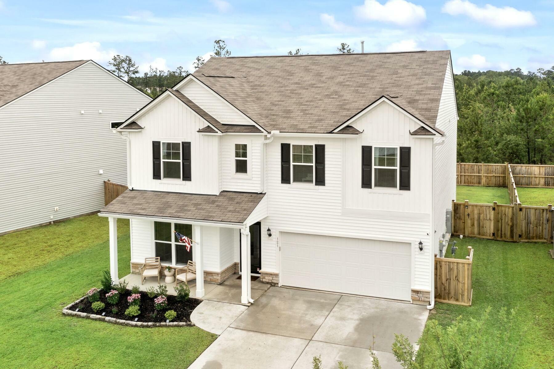 Property Photo:  121 W Bradford Pointe Drive  SC 29486 