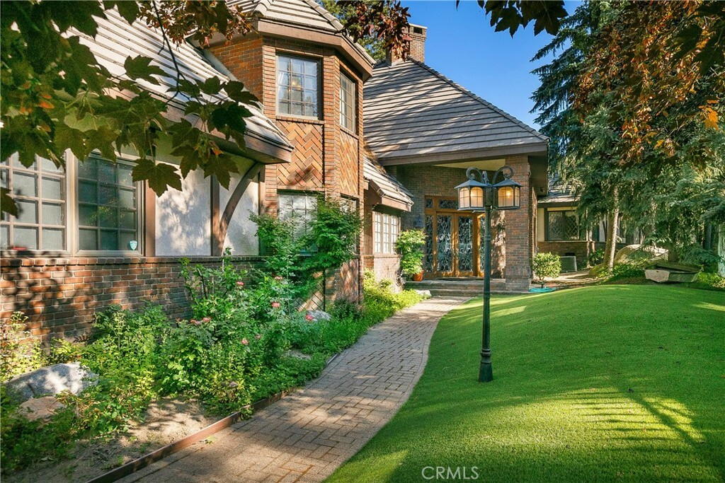 303 Lake Knoll Drive  Lake Arrowhead CA 92352 photo