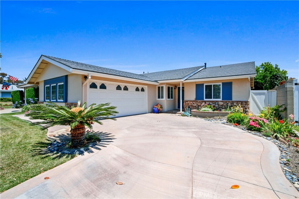 Property Photo:  192 Stanford Lane  CA 90740 