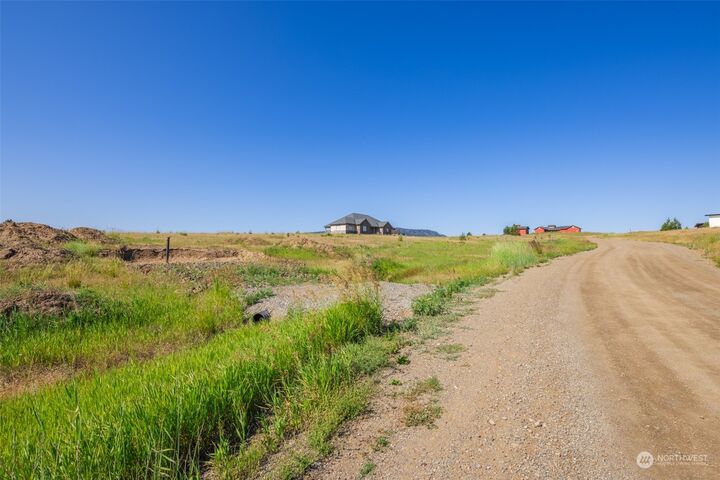 Property Photo: 3 Xxx Mountain Creek Drive WA 98922