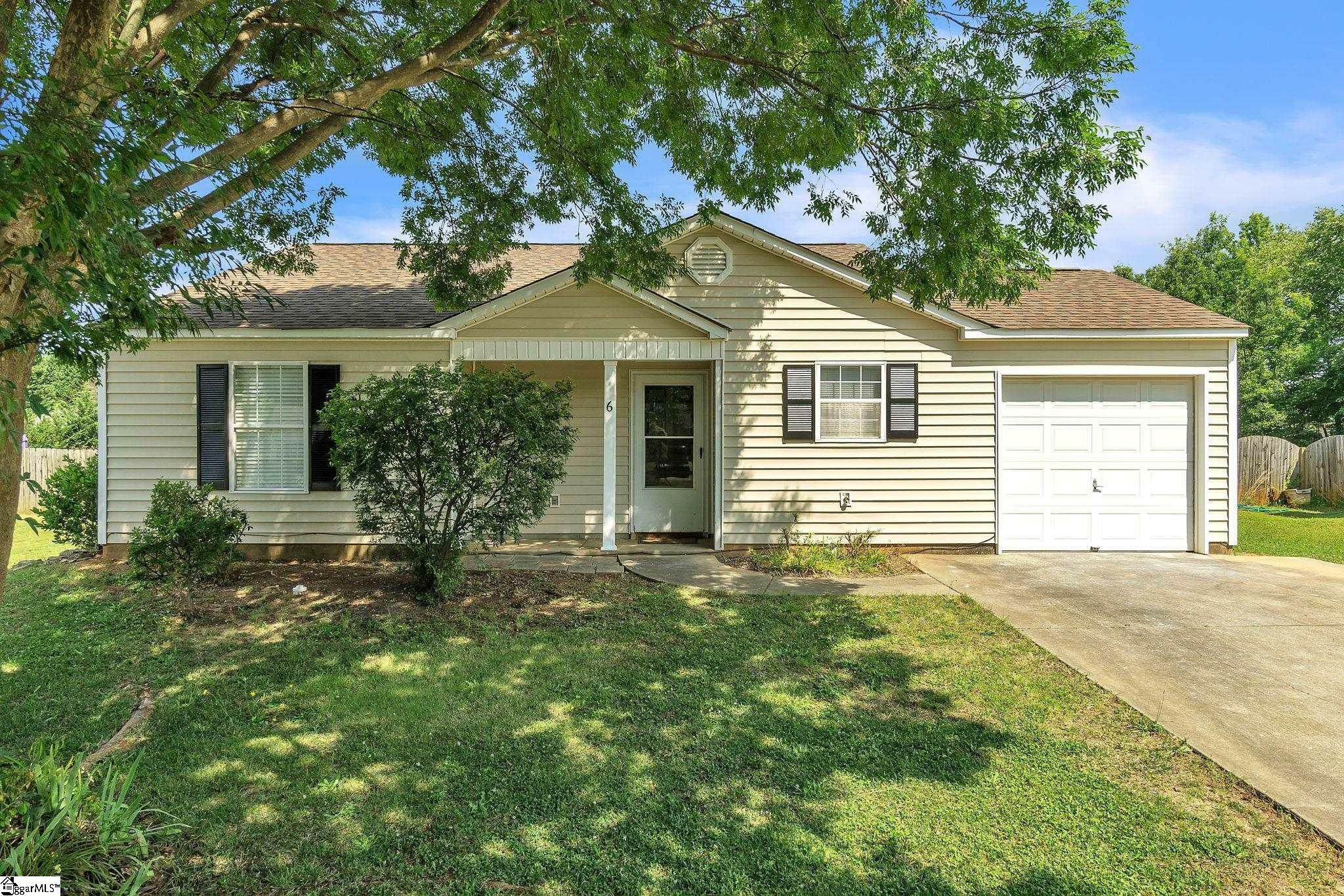 Property Photo:  6 Pergola Place  SC 29680 