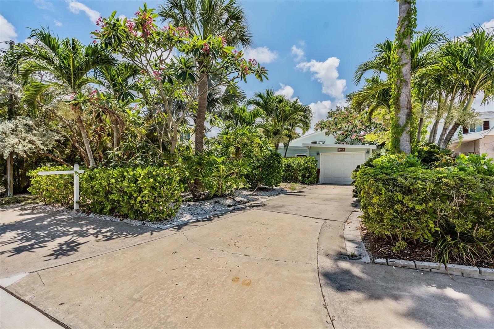 Property Photo:  1903 Bay Boulevard  FL 33785 