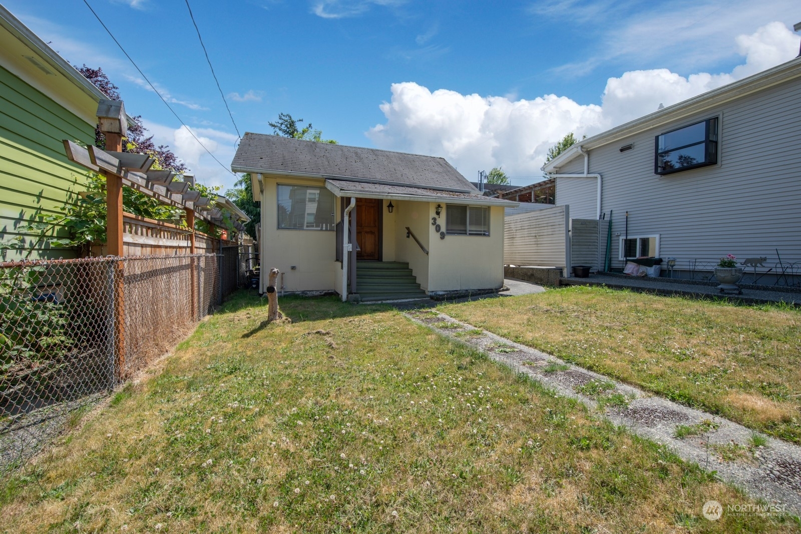 Property Photo:  309 N 74th Street  WA 98103 