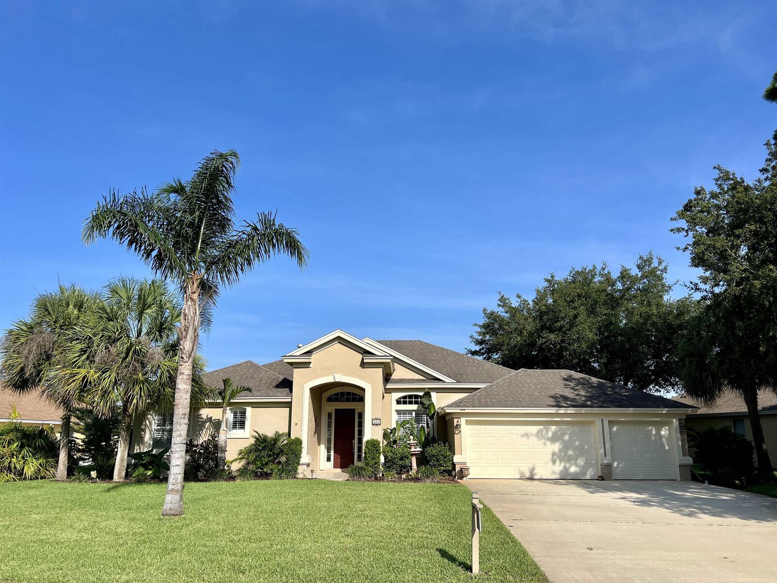 Property Photo: 505 Pebble Brook Drive FL 32086