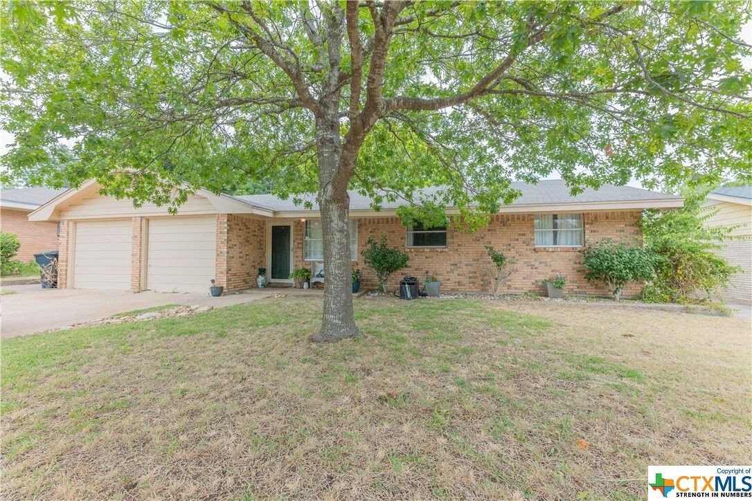 Property Photo: 3813 Lancelot Lane TX 76502
