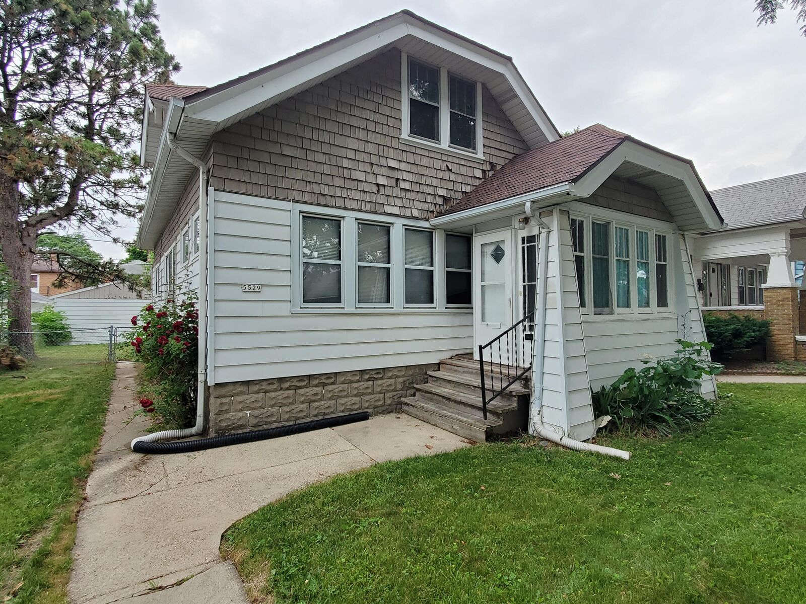 Property Photo: 5529 N 32nd St WI 53209