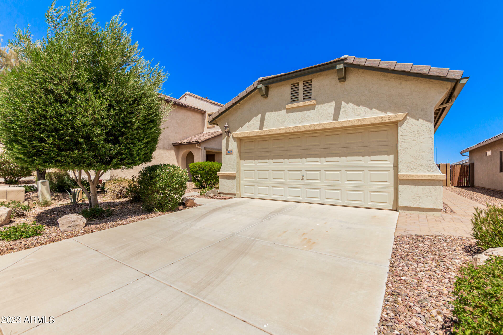 Property Photo:  2403 N Pecos Drive  AZ 85132 