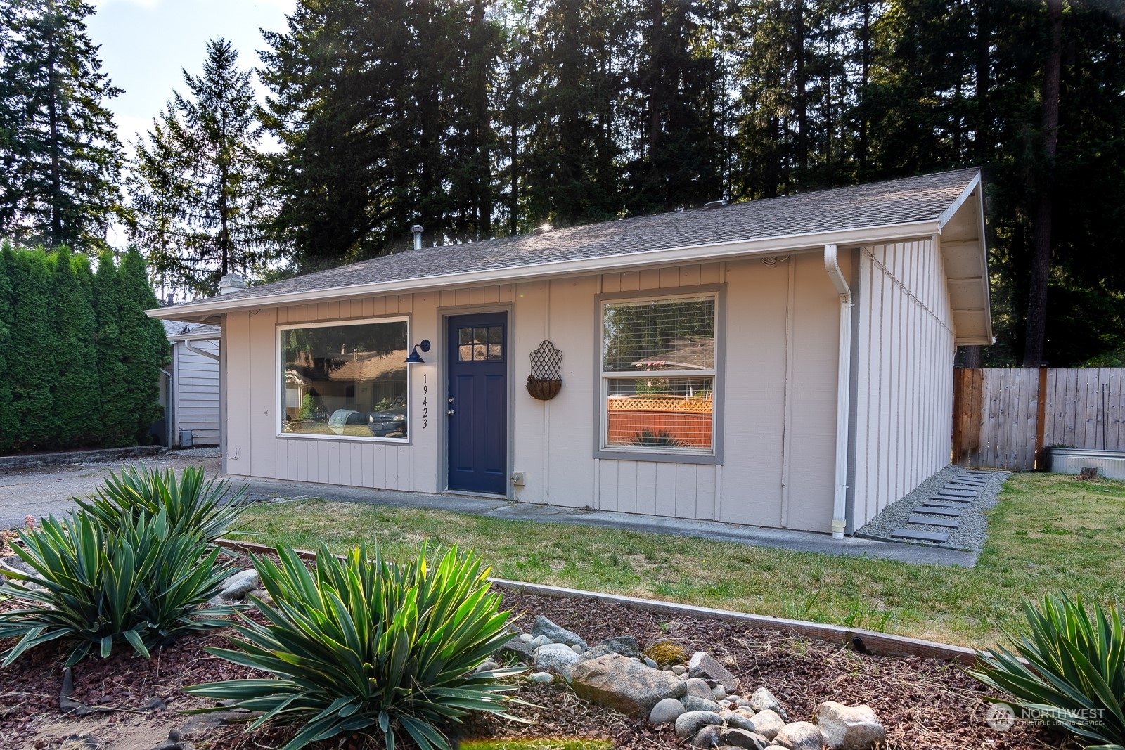 Property Photo:  19423 SE 266th Street  WA 98042 