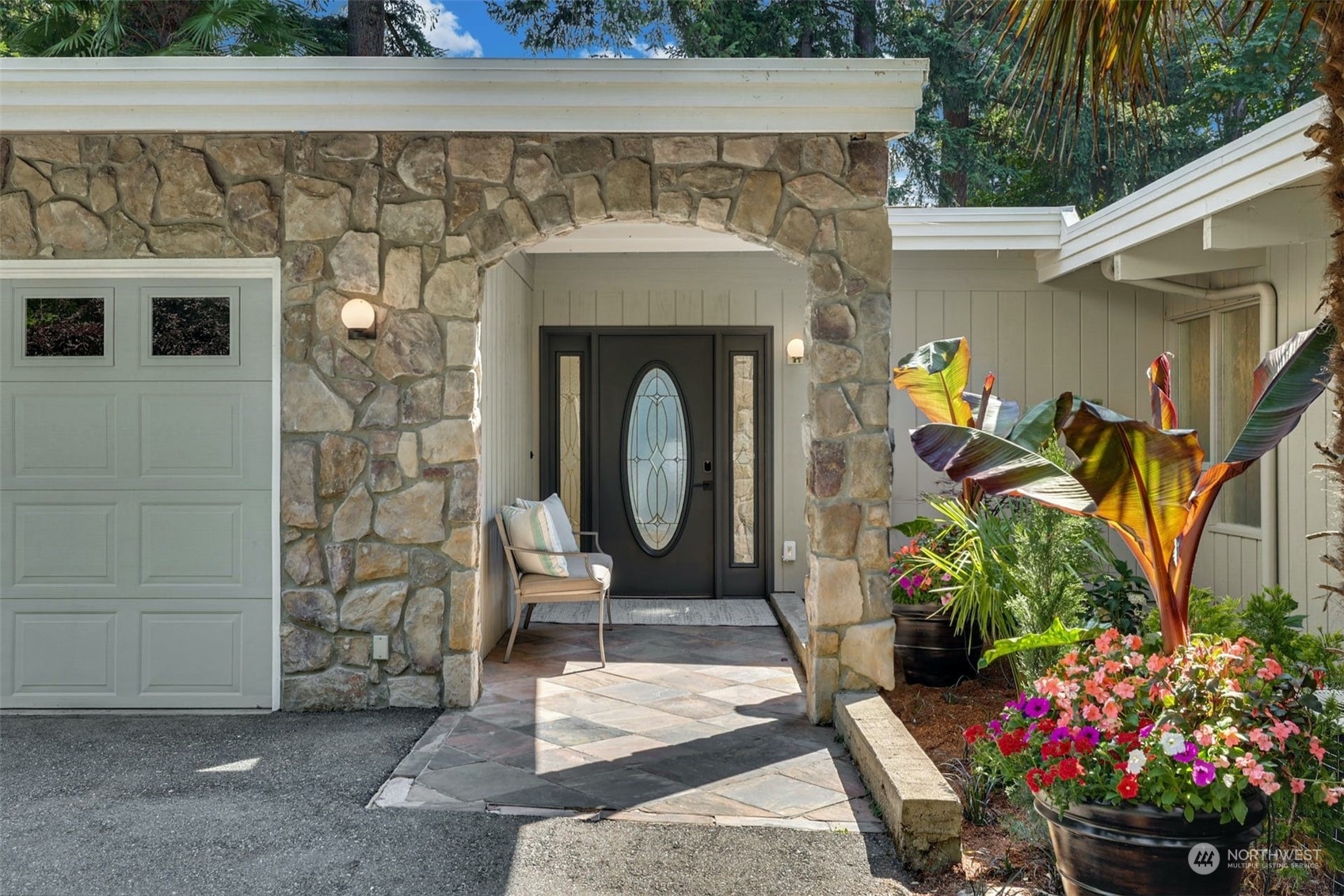 Property Photo: 2837 Evergreen Point Road WA 98039