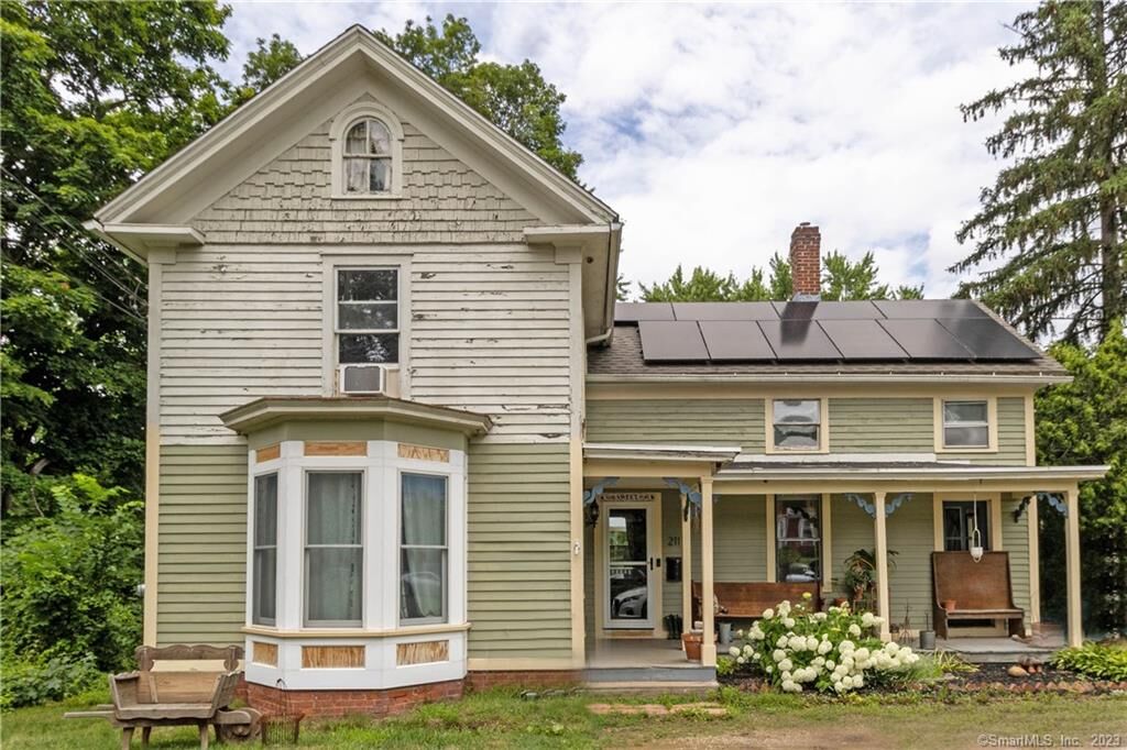 Property Photo:  211 Woodbridge Street  CT 06042 