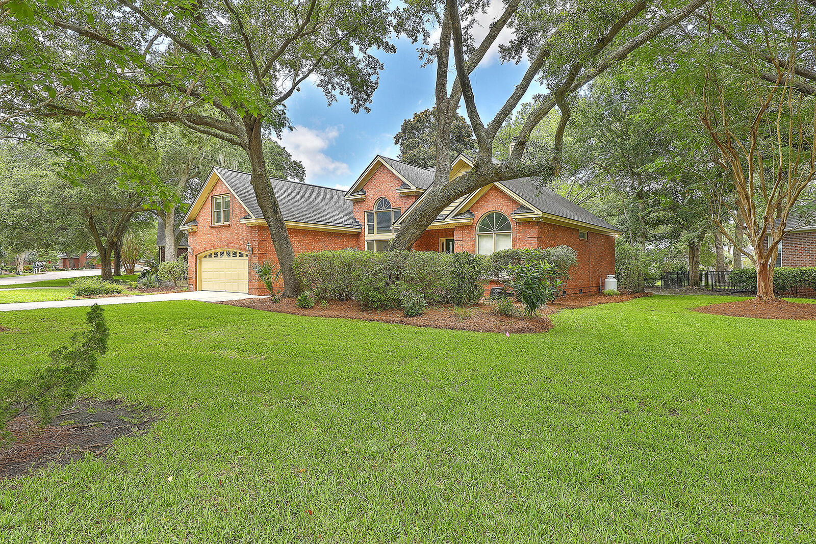 Property Photo:  1242 Hidden Lakes Drive  SC 29464 