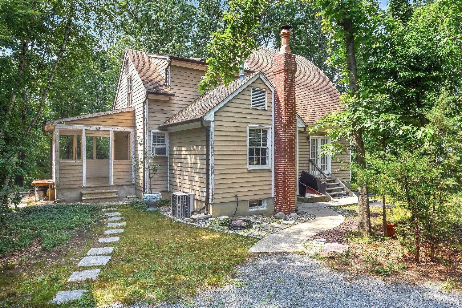 Property Photo:  117 Pergola Avenue  NJ 08831 