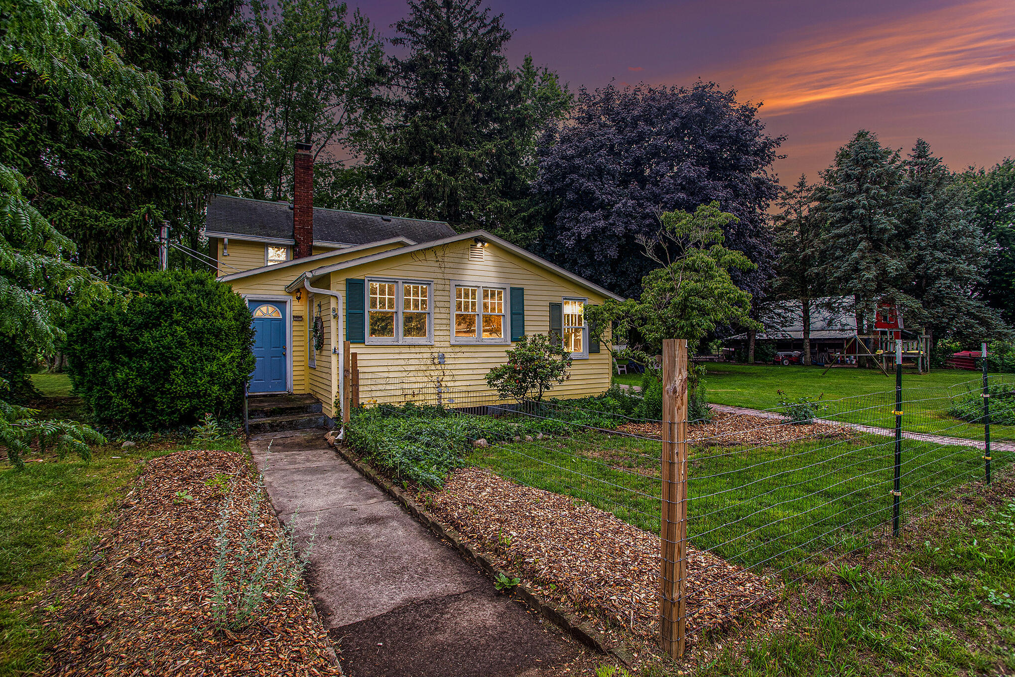 Property Photo: 2200 N Park Road MI 49038
