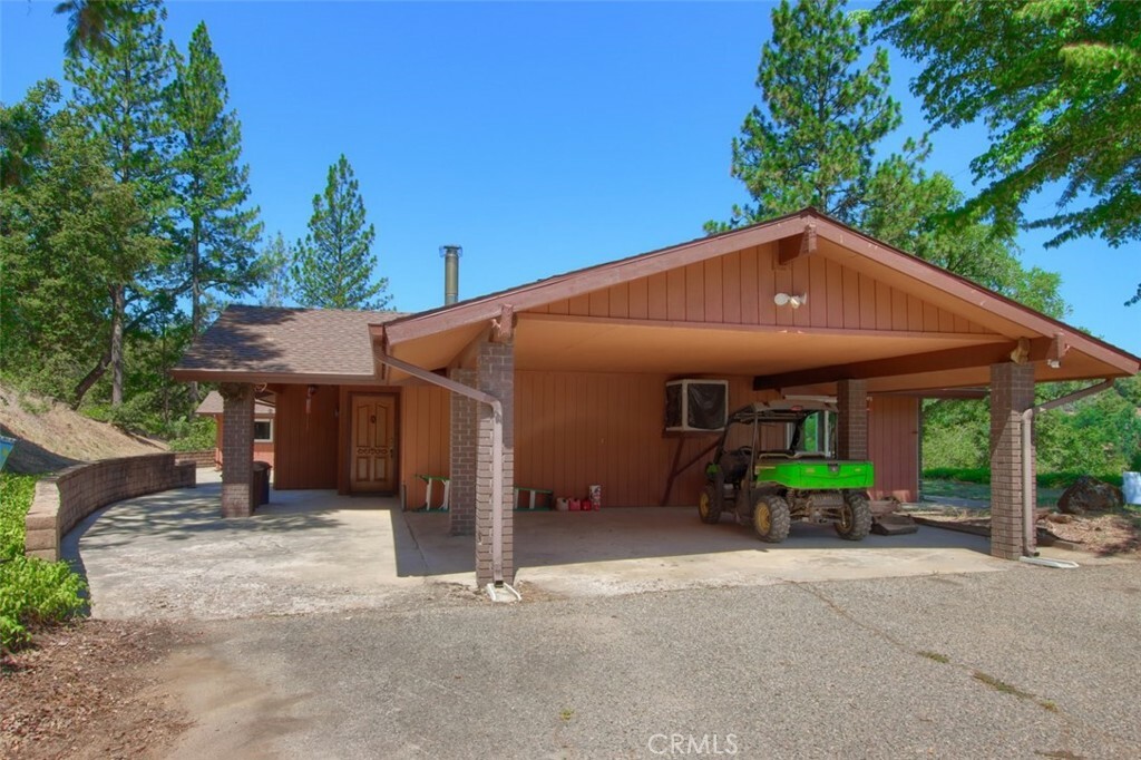 Property Photo:  51350 Little Lake Road  CA 93644 