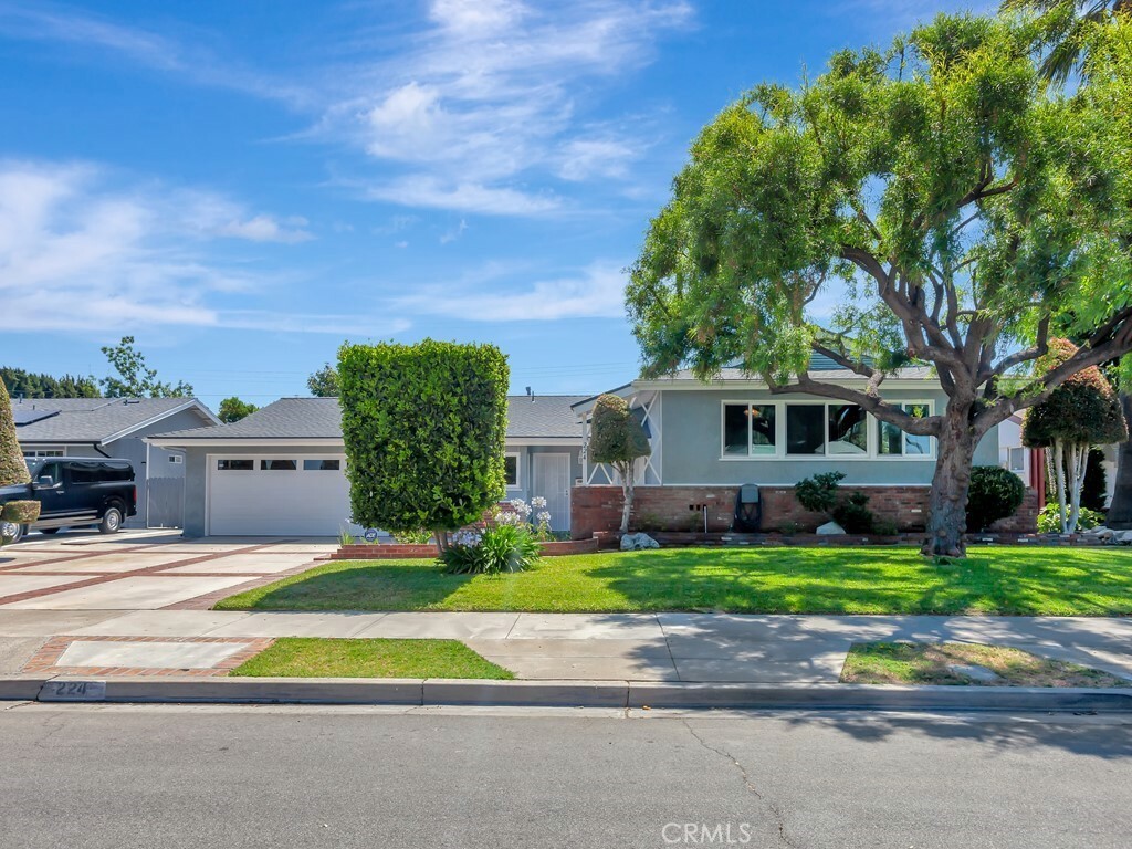 Property Photo:  224 N New Avenue  CA 92806 