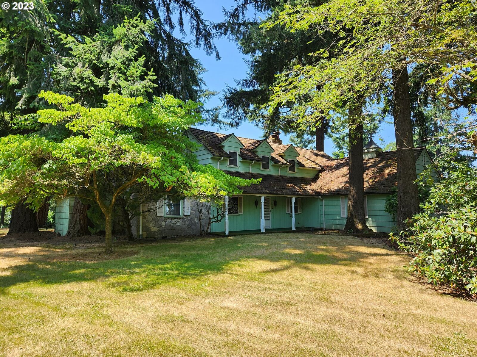 Property Photo:  508 Rhododendron Dr  WA 98661 