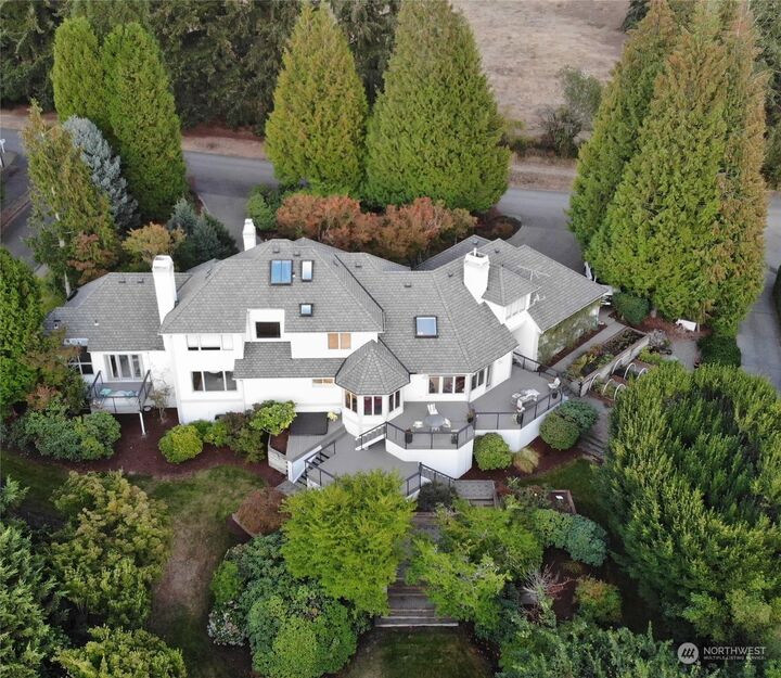 Home for sale in Woodinville 15141 152nd Avenue NE, Woodinville, WA 98072