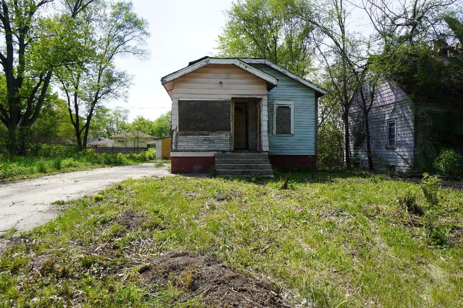 Property Photo:  1140 Hanley Street  IN 46406 