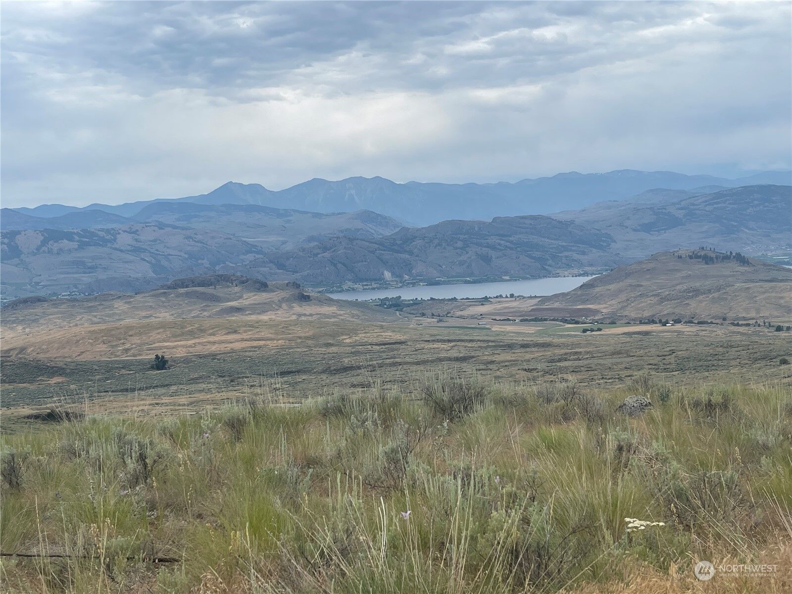 Property Photo:  167 Point Drive  WA 98844 