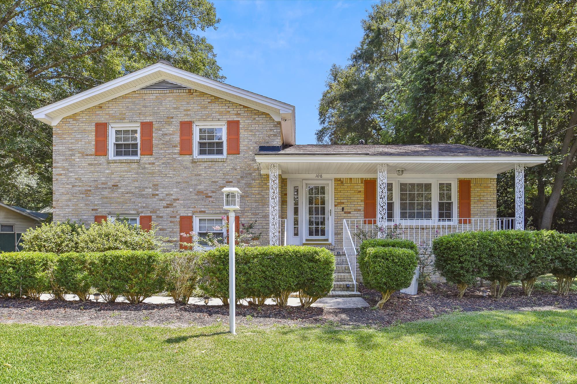 Property Photo: 108 Quail Drive SC 29485