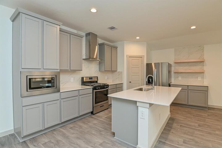 12802 Rainham Lane  Houston TX 77047 photo