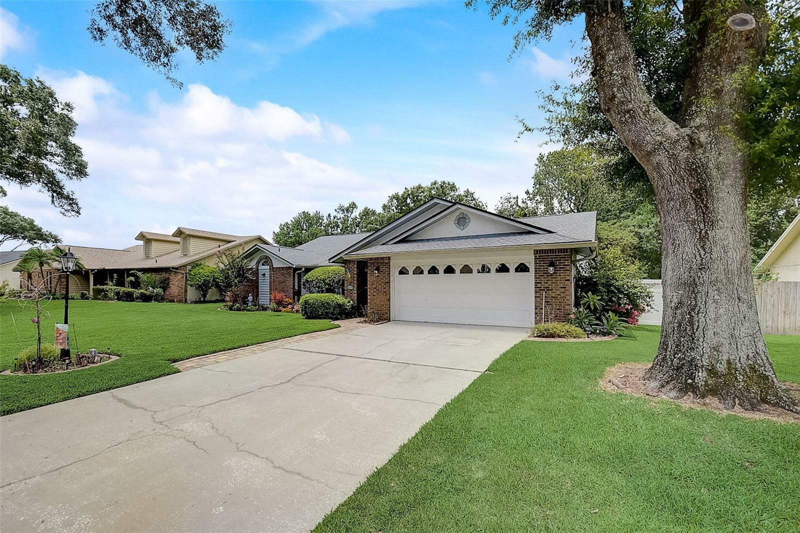 Property Photo:  3901 Lithia Ridge Boulevard  FL 33596 