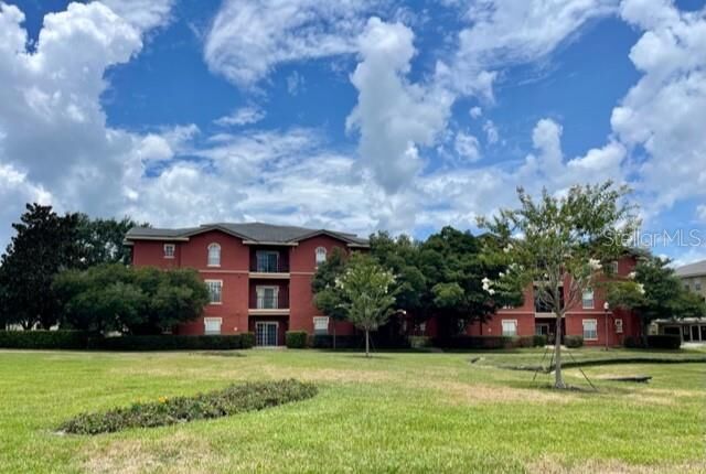 Property Photo: 107 Vista Verdi Circle 213 FL 32746