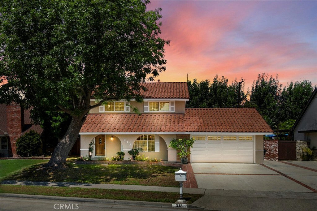 Property Photo:  313 Pomelo Avenue  CA 92821 