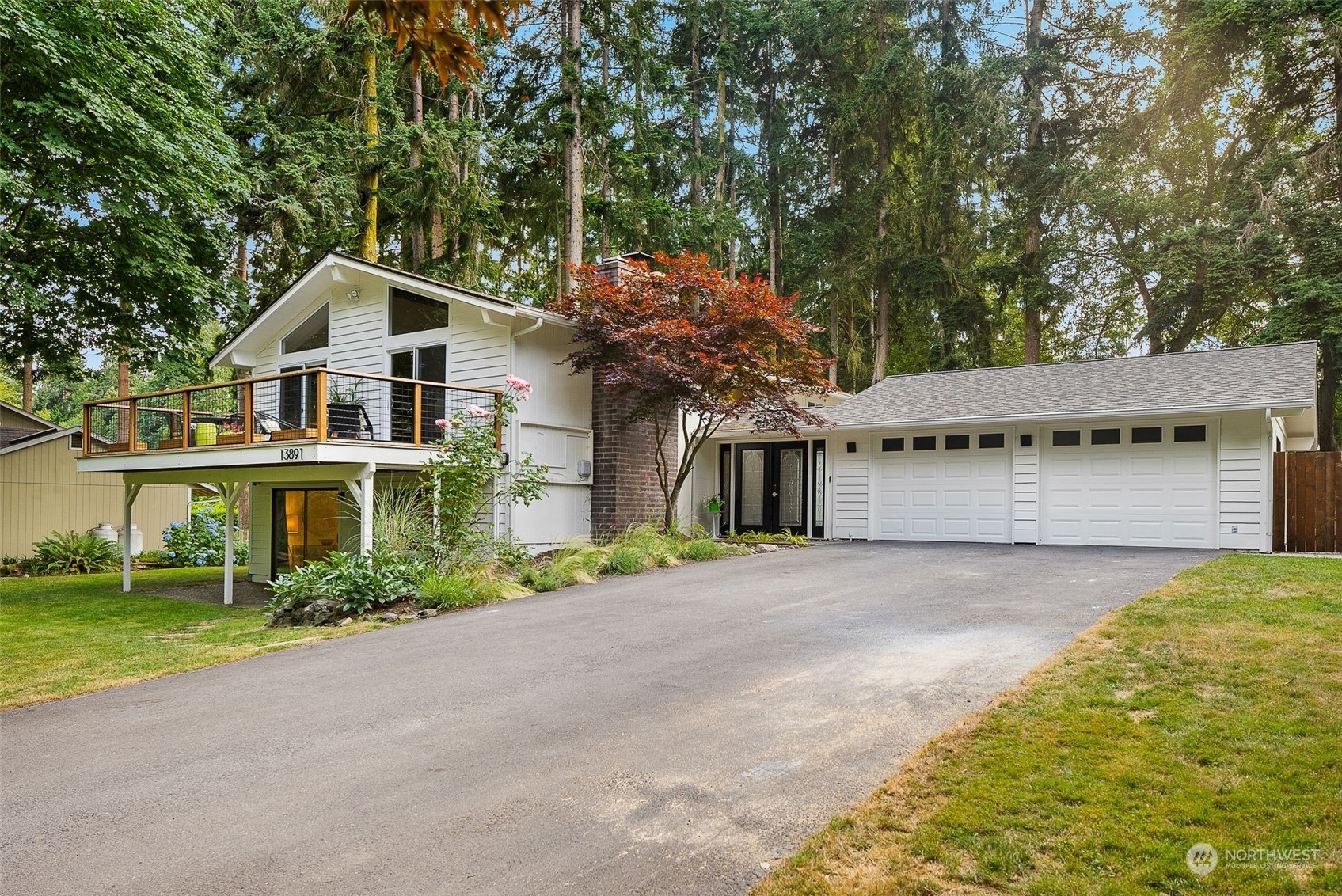 Property Photo:  13891 John Street NE  WA 98110 