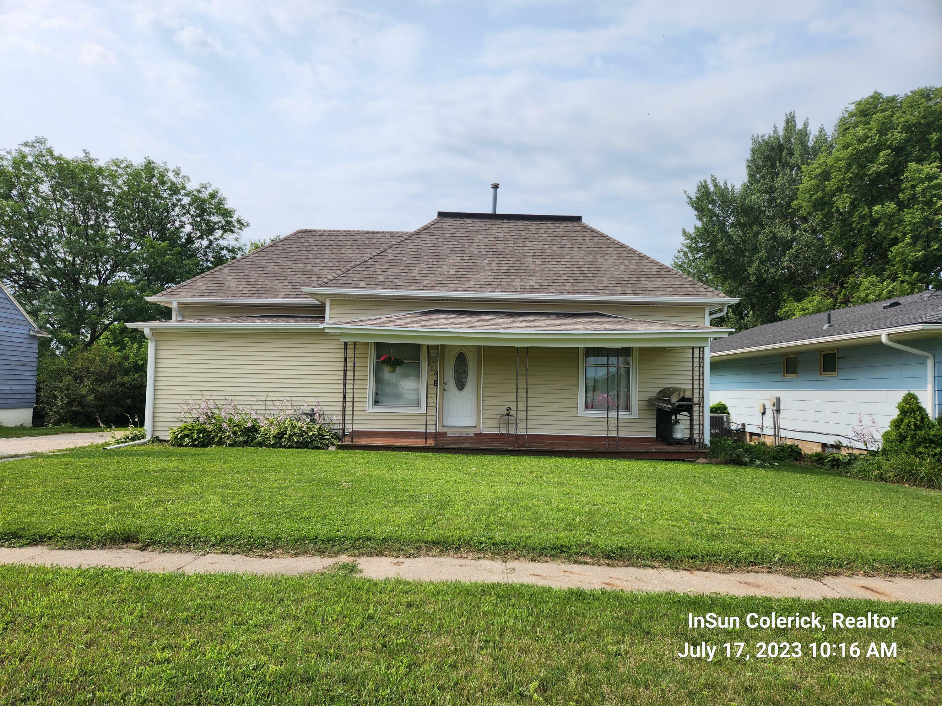 Property Photo:  508 W Division Street  IA 50212 