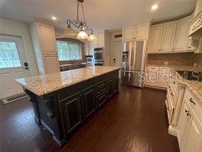 Property Photo: 18302 SW 67th Avenue FL 32618