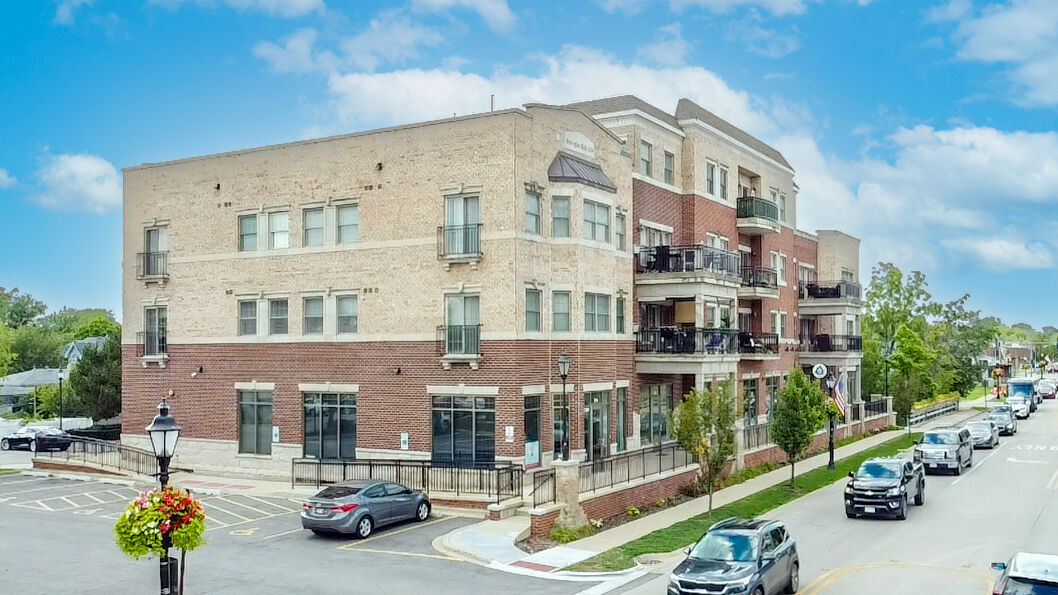 Property Photo:  17200 Oak Park Avenue R-204  IL 60477 