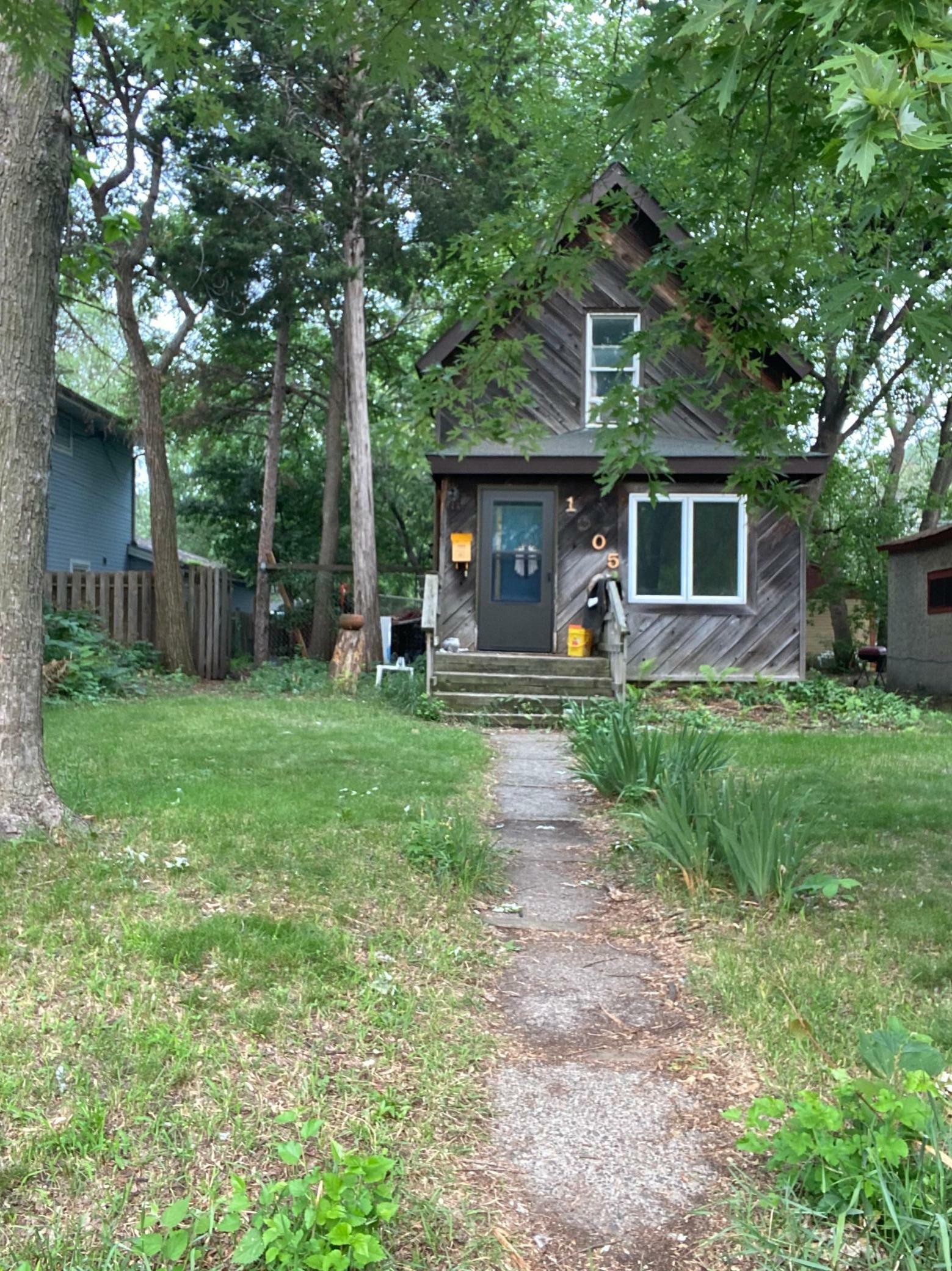 Property Photo: 1005 25th Avenue SE MN 55414
