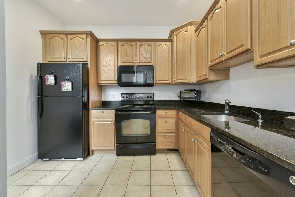 Property Photo:  7 Central Sq 206  MA 01902 