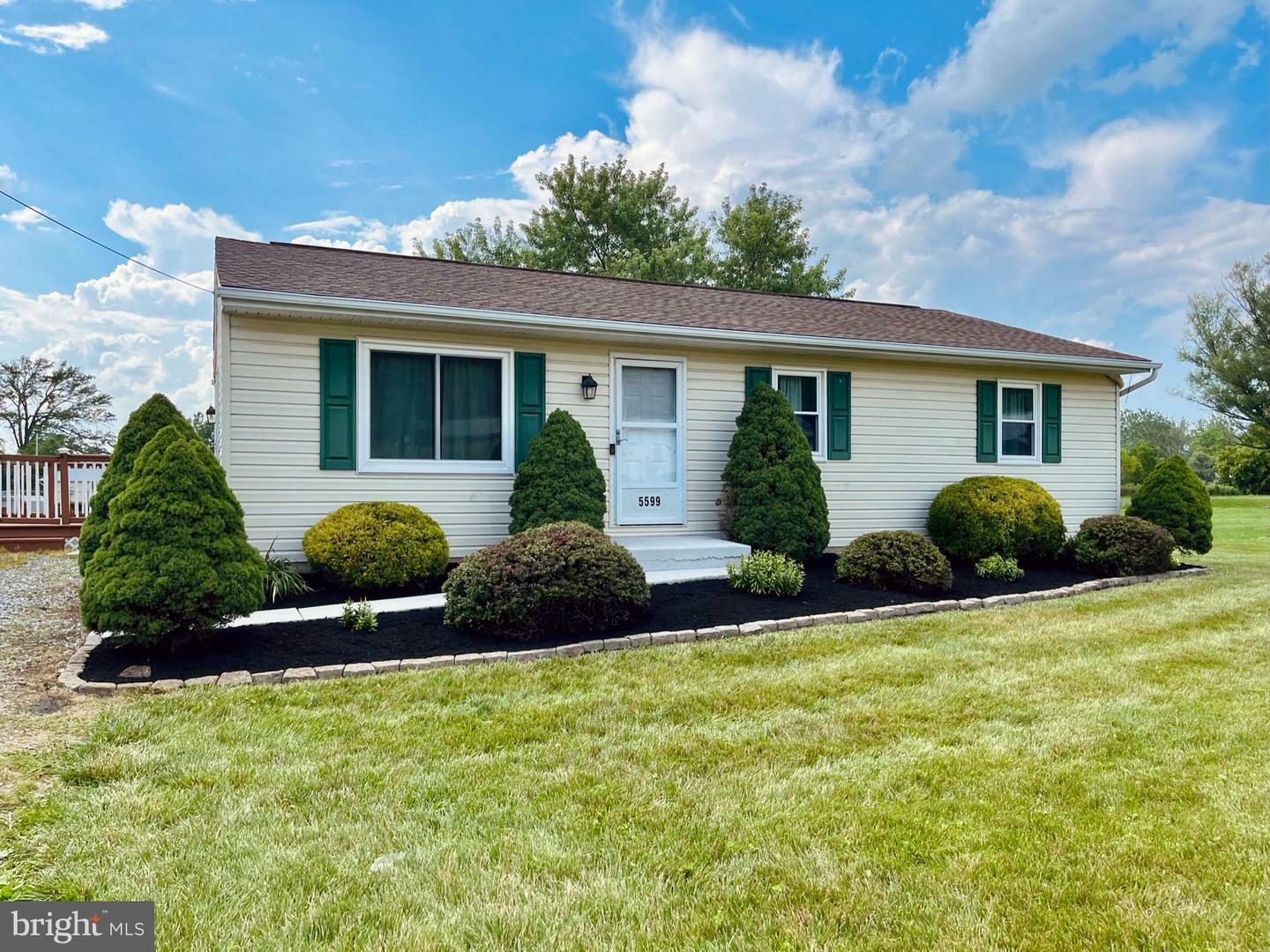 Property Photo:  5599 Elizabethtown Rd  PA 17078 