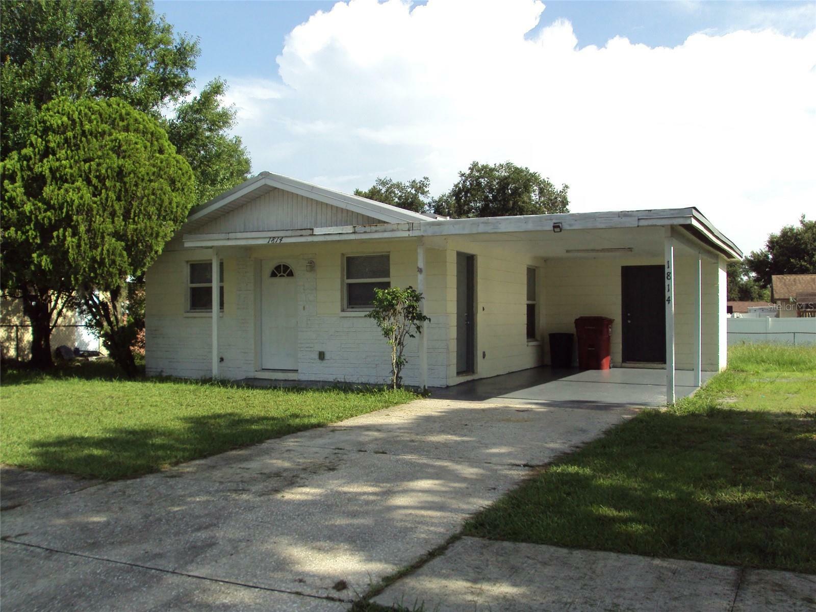 Property Photo:  1814 Bond Street  FL 33563 