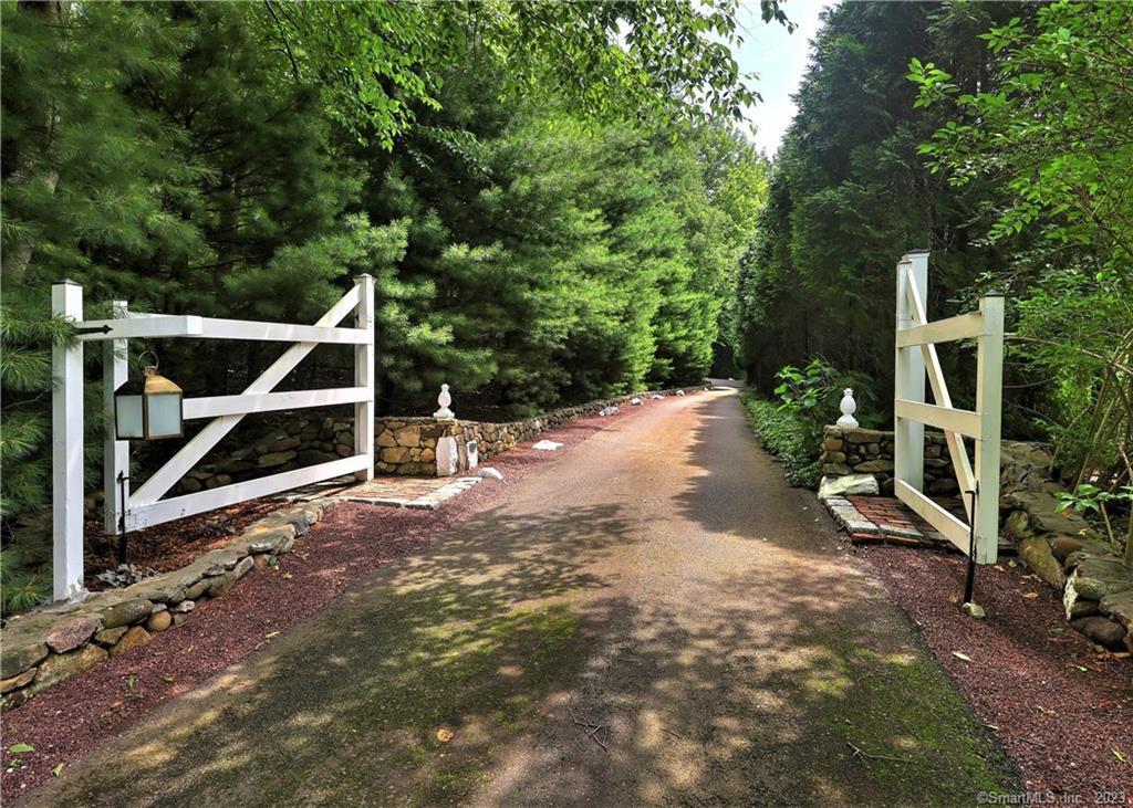 Property Photo:  35 Sabrina Drive  CT 06524 
