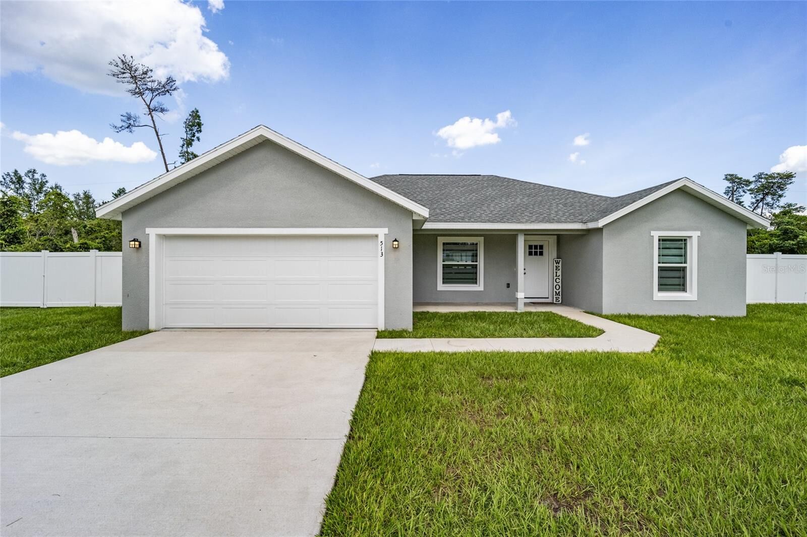 Property Photo:  513 Marion Oaks Drive  FL 34473 