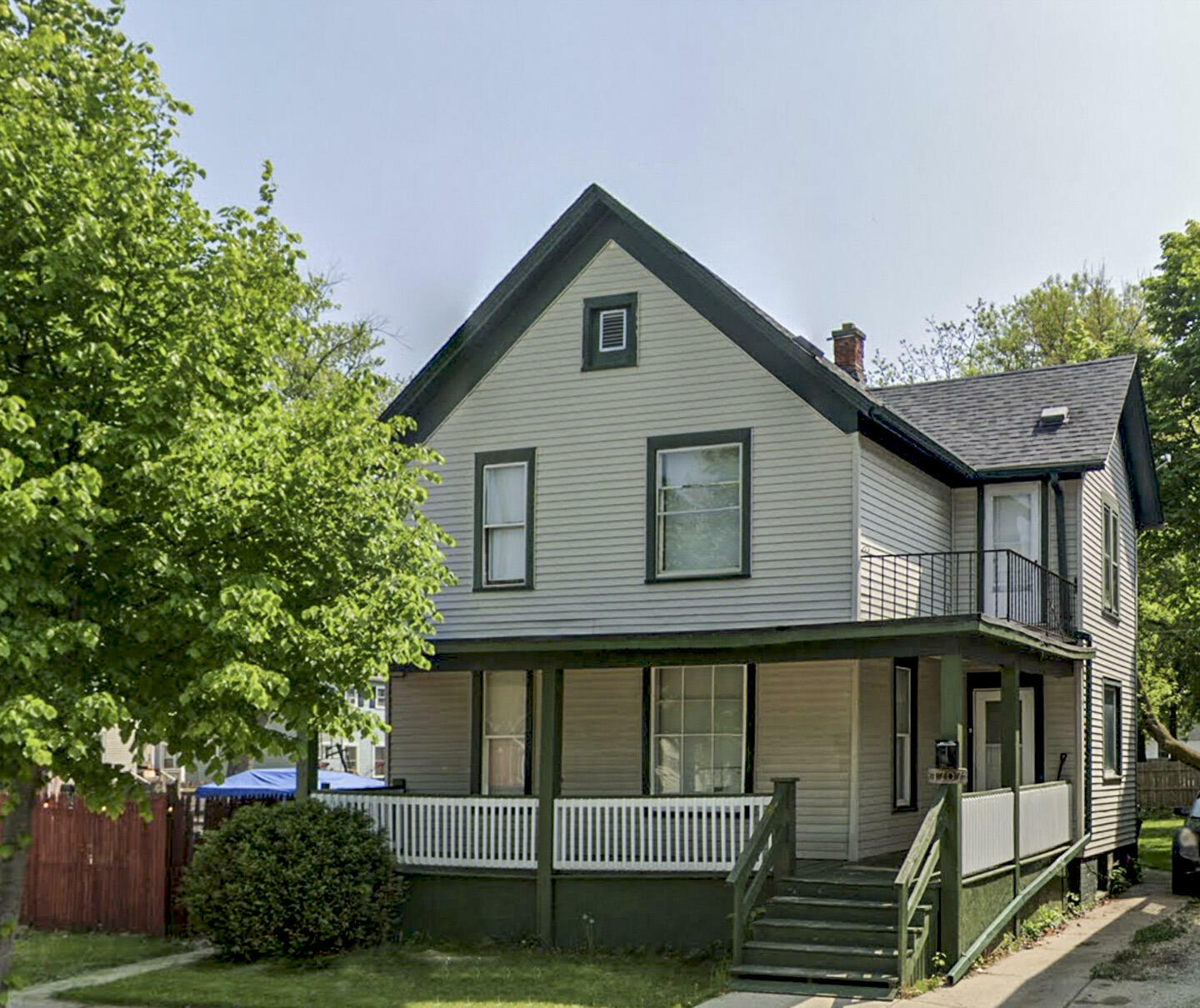 Property Photo:  1707 Franklin St  WI 53403 