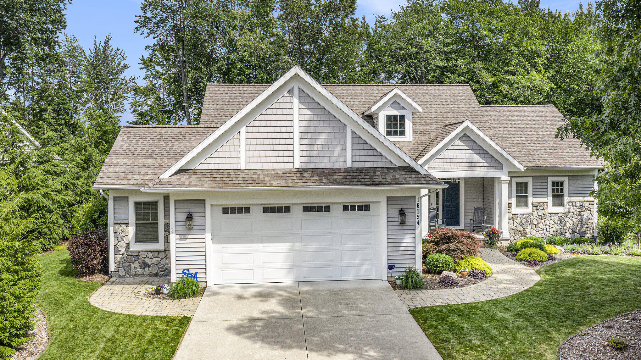 Property Photo: 16154 Coventry Lane MI 49456
