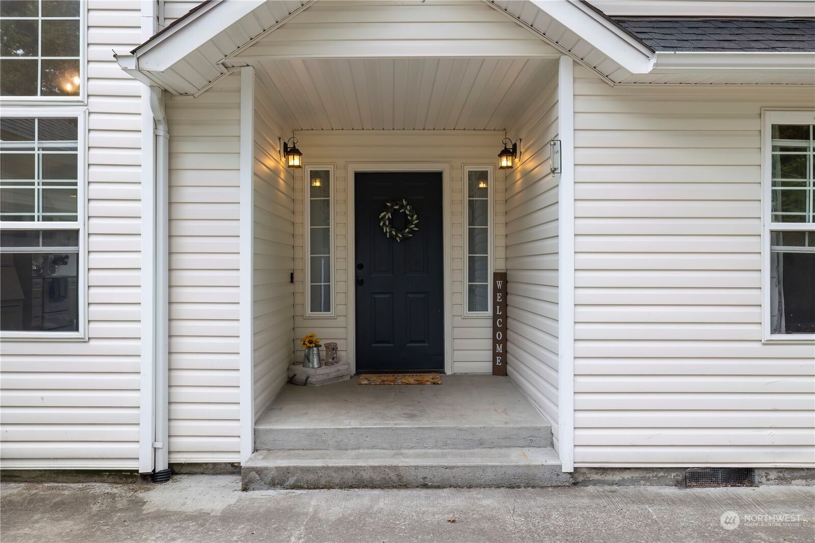 Property Photo:  10939 Branch Place SE  WA 98367 