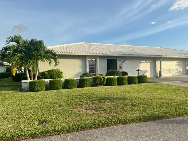 Property Photo: 6521 10th Avenue W 6521 FL 34209