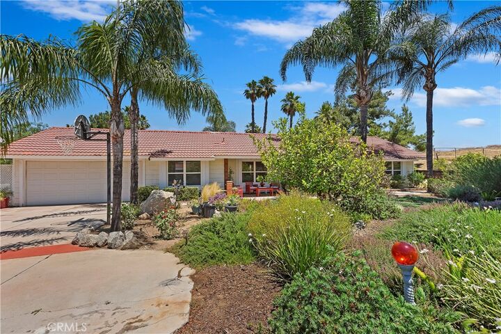 Property Photo:  20685 Camino Del Sol  CA 92508 