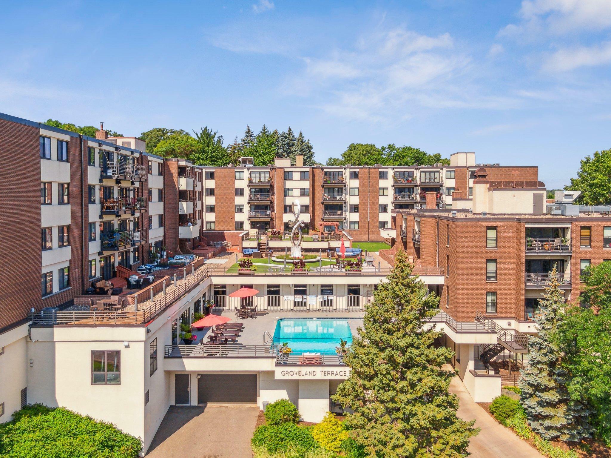 Property Photo: 52 Groveland Terrace A101 MN 55403