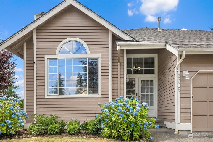 Property Photo:  27757  215th Place SE  WA 98038 