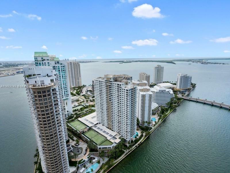 Property Photo:  465 Brickell Ave 4203  FL 33131 