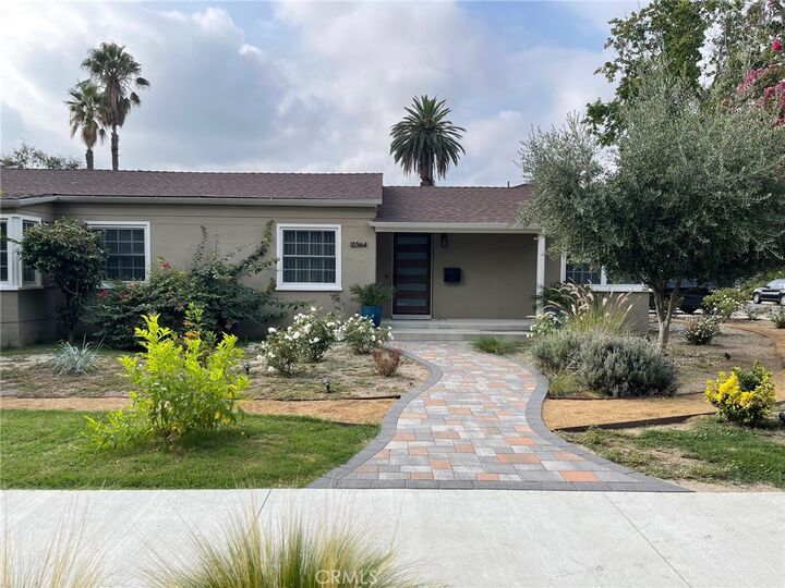 12364 Emelita Street  Valley Glen CA 91607 photo