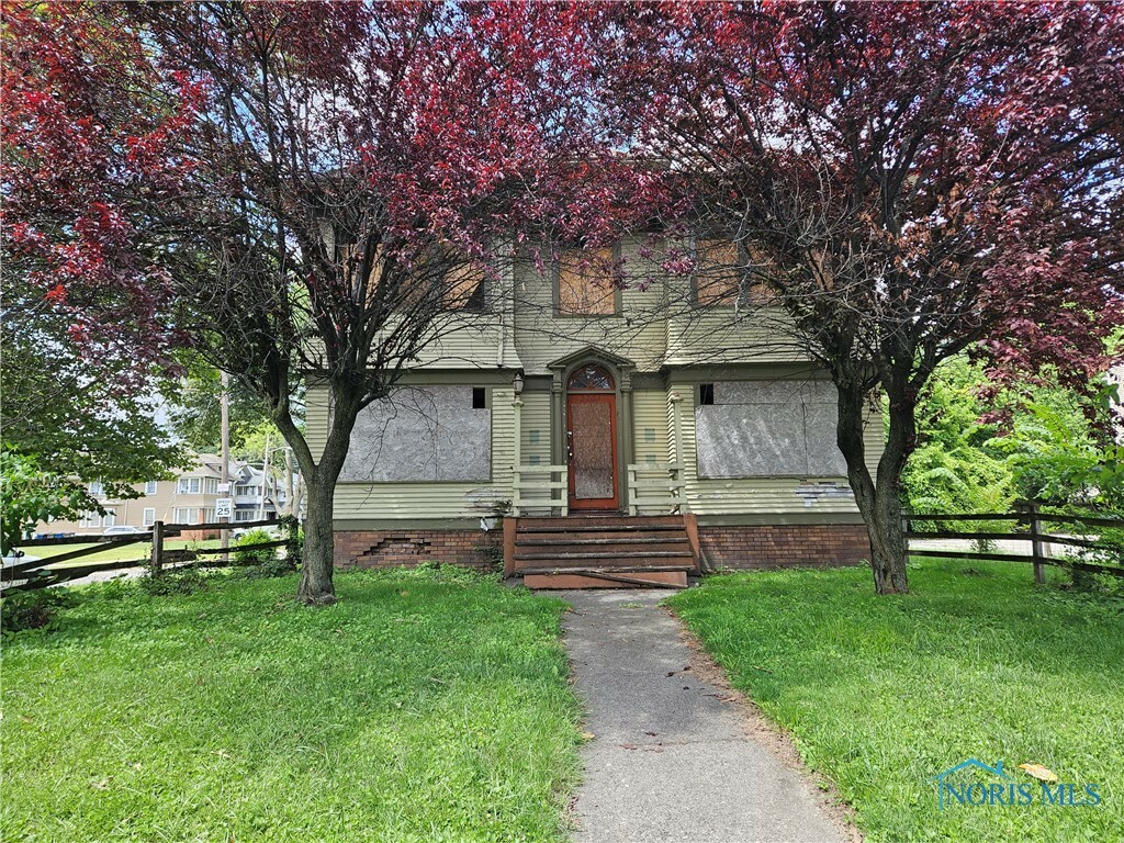 Property Photo:  2703 Fulton Street  OH 43610 