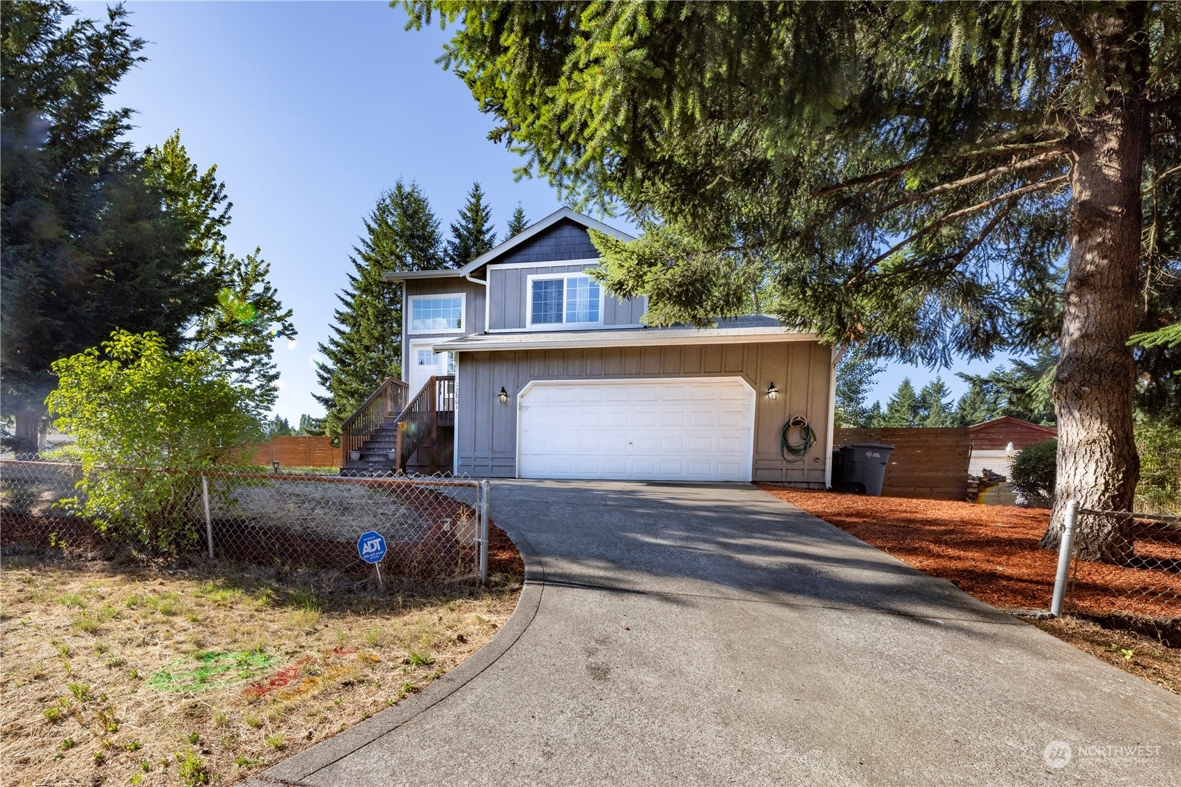 Property Photo: 12801 Ridge Circle E WA 98391