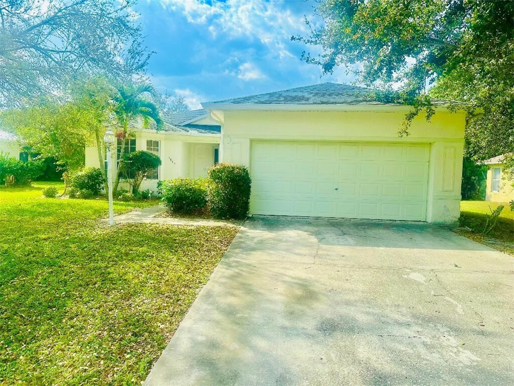 4815 47th Court  Vero Beach FL 32967 photo